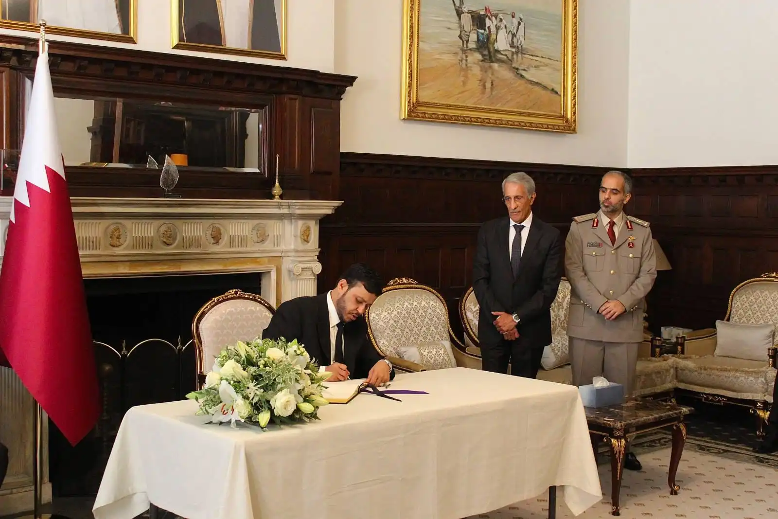 Le Dr Abdullah Alimi, membre du Conseil de direction, présente ses condoléances suite au décès de l'émir père, Sheikh Hamad bin Khalifa Al Thani.