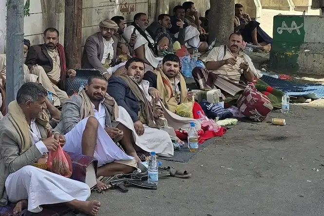 Farmers in Al-Jawf give Houthis a 48-hour ultimatum to release their payments.