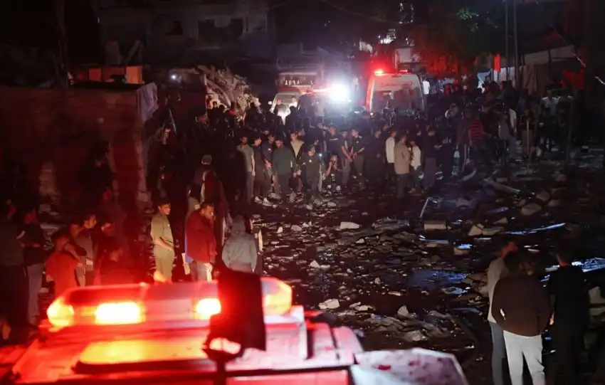 استشهاد سبعة فلسطينيين في قصف إسرائيلي على منازل بقطاع غزة