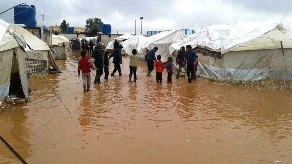 تقرير بینالمللی: در پی باران و سیلابهای یمن، ۱۱۰ نفر جان باختند و بیش از ۷۶۰۰ خانواده آسیب دیدند.