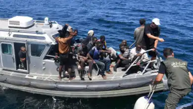 تونس.. انتشال 11 جثة لمهاجرين بعد غرق زورق قبالة السواحل واستمرار البحث عن المفقودين