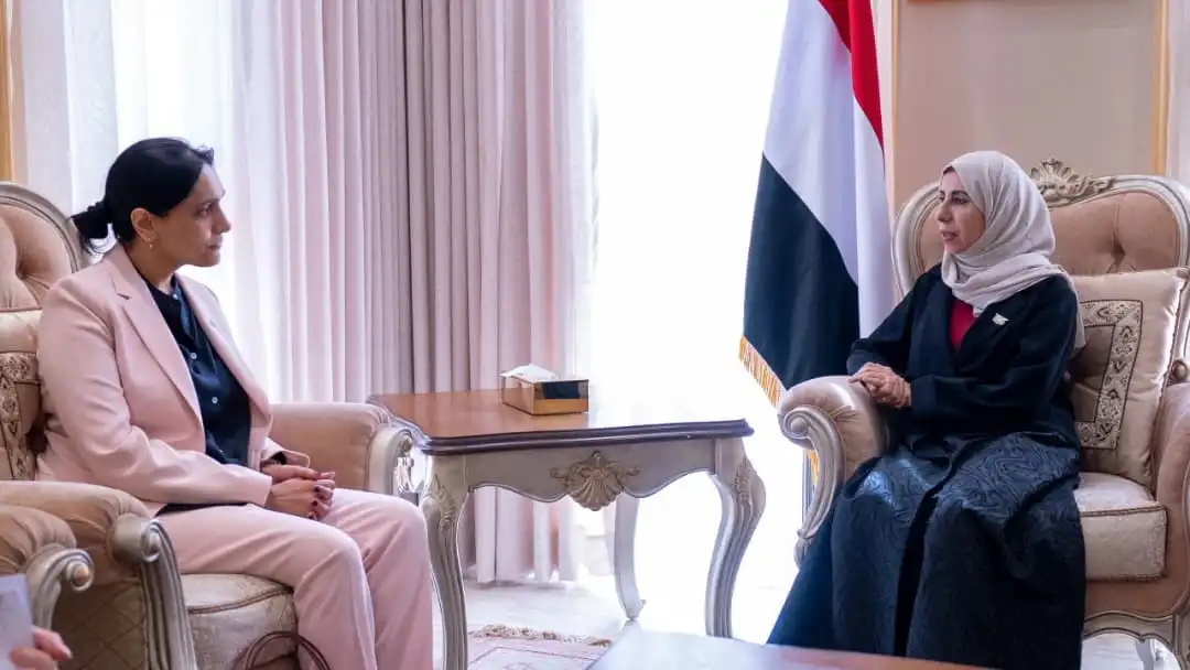 وزيرة الخارجية تبحث مع السفيرة البريطانية التصعيد الحوثي وتعزيز الدعم الدولي للحكومة