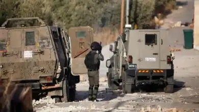 الاحتلال يعتقل 10 فلسطينيين والمستوطنون يصعّدون اعتداءاتهم في الضفة الغربية