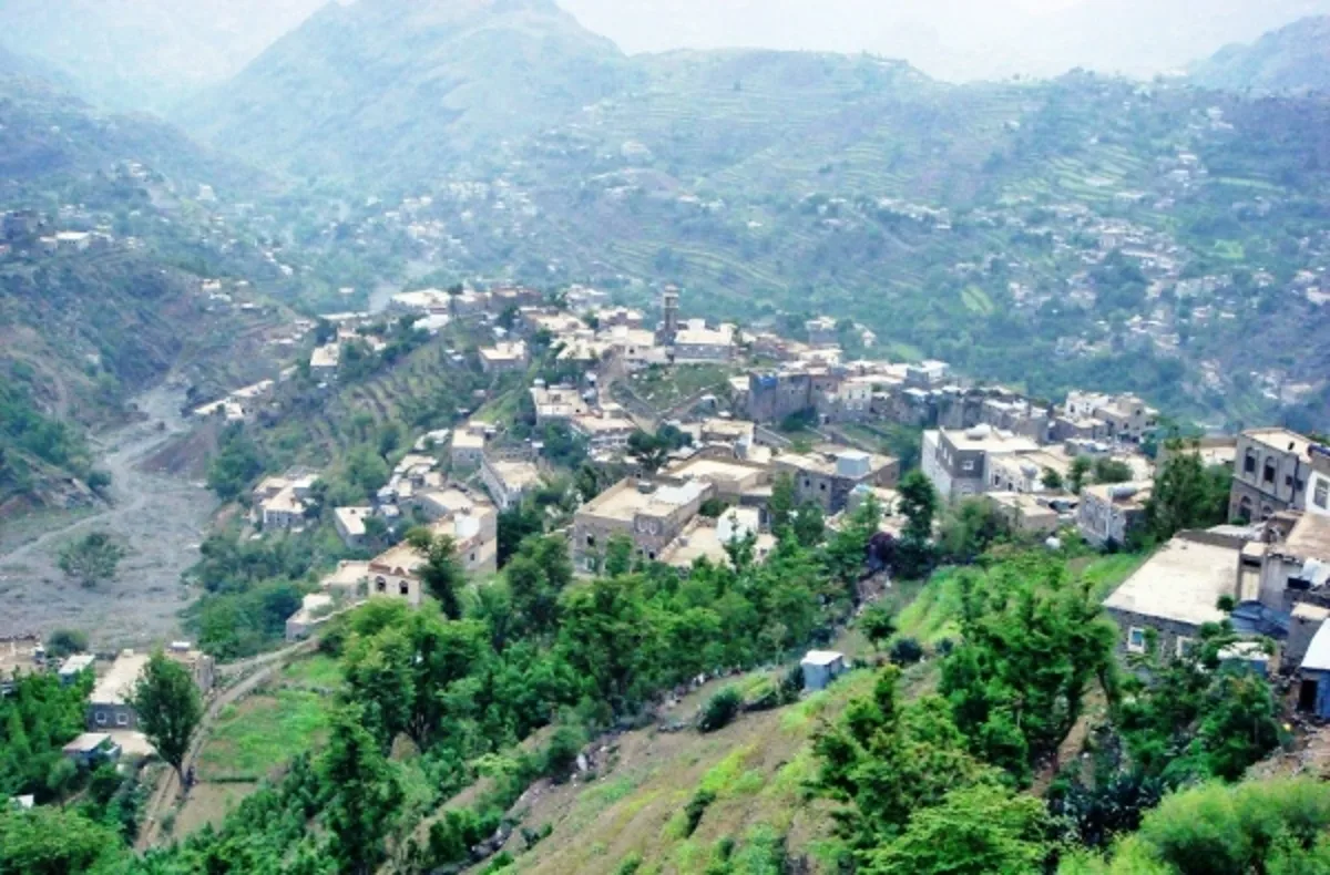 Houthi militia shells residential areas in Jabal Habashi and neighborhoods in the city of Taiz.