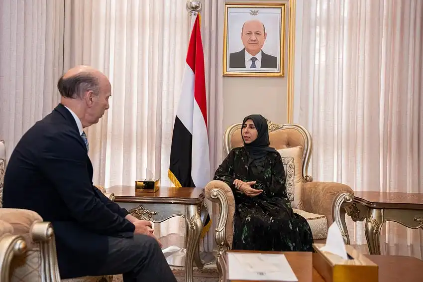 The Foreign Minister discusses strengthening bilateral relations and political coordination with the Spanish ambassador.