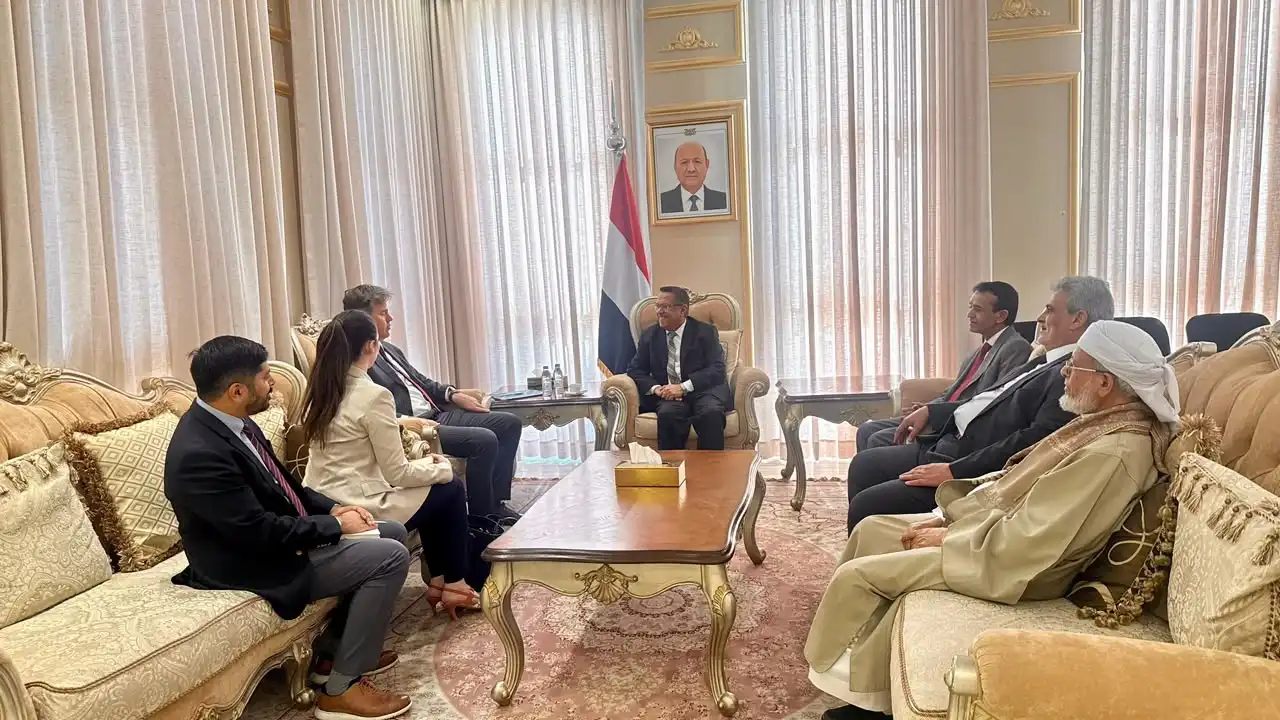 رئيس مجلس الشورى يبحث مع القائم بأعمال السفارة الأميركية مستجدات الأوضاع في اليمن