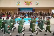 عضو مجلس القيادة سالم الخنبشي يشهد اختتام دورات حماية الشخصيات والصاعقة بكلية الشرطة بحضرموت