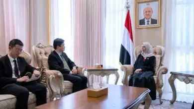 وزيرة الخارجية تبحث مع القائم بالأعمال الصيني تعزيز التعاون الثنائي وأمن الملاحة في البحر الأحمر
