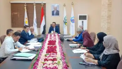 وزير الأشغال يترأس اجتماع لجنة المناقصات والمزايدات لمناقشة عدد من مشاريع الطرق