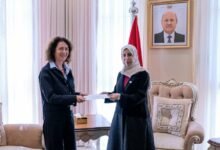 وزيرة الخارجية تتسلّم نسخة من أوراق اعتماد السفيرة الفرنسية