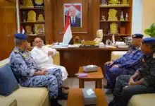 عضو مجلس القيادة الخنبشي يطلع على جهود جهاز أمن الدولة ويبحث جاهزية اللواء 101 وأوضاع شرطة الدوريات