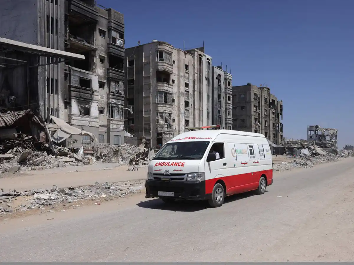 Three Palestinians were killed and others injured in Israeli shelling and gunfire in northern and central Gaza Strip.