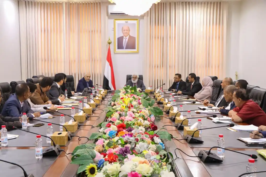 وزير التخطيط يرأس اجتماع اللجنة الفنية لإعداد خطة التنمية وإعادة الإعمار 2027 – 2029