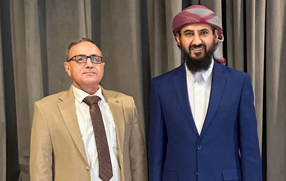 Le membre du Conseil de direction, Al-Muharrami, rencontre le président de l'Université d'Aden et souligne le soutien à l'éducation.