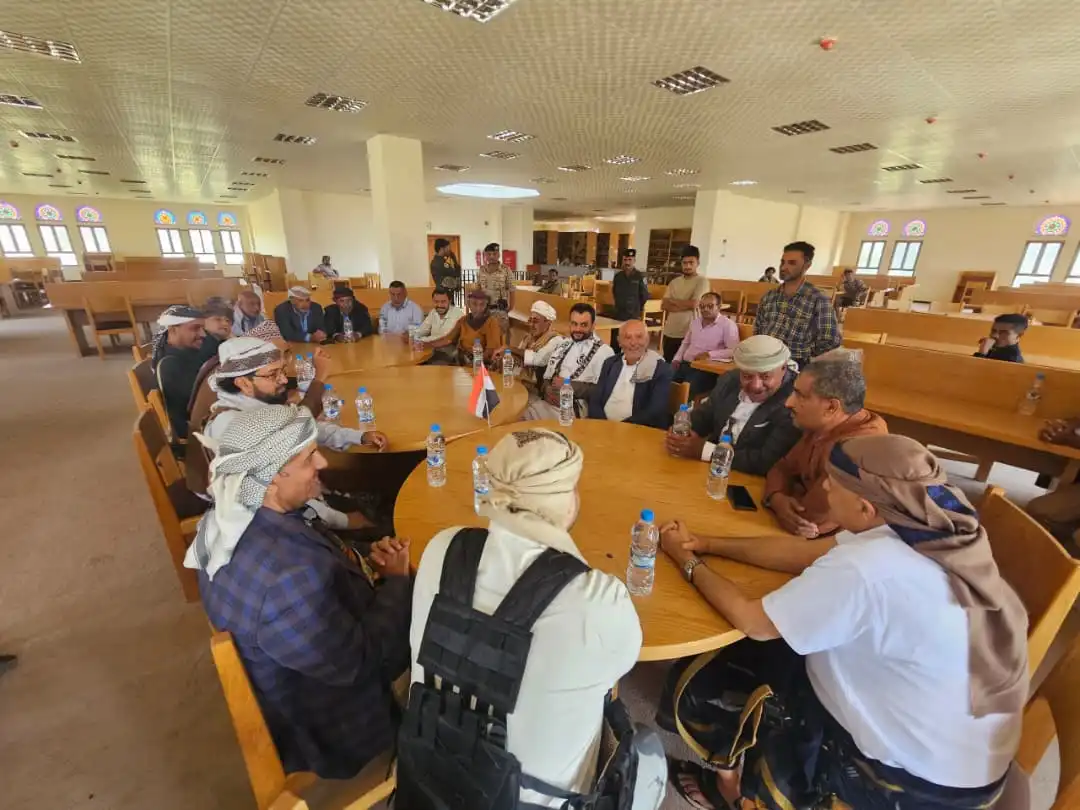 محافظ تعز: تعز عصية على الانكسار ولن تسمح بالعبث بأمنها أو فرض الوصاية على أبنائها