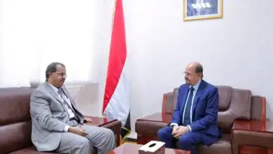 رئيس الوزراء يشيد بالموقف الوطني لأبناء البيضاء وقبائلها في مواجهة مليشيا الحوثي