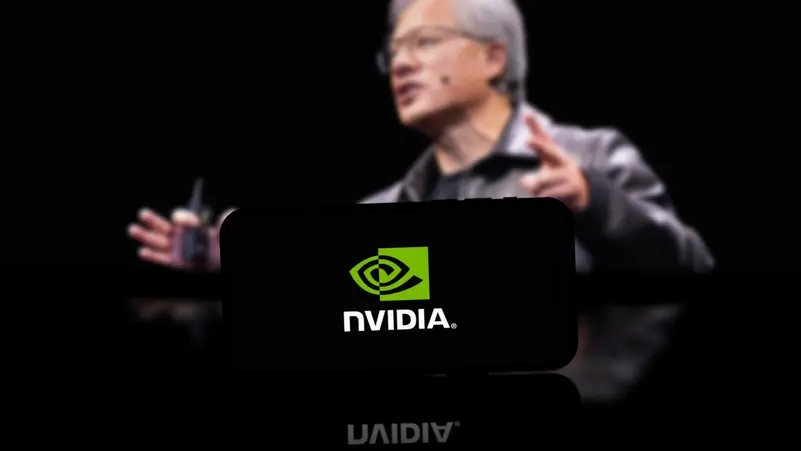 Jensen Huang : Nvidia s'apprête à connaître un bond historique de revenus avec une croissance prévue de soixante-dix pour cent.