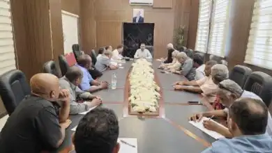 وزير الخدمة المدنية يترأس اجتماعاً موسعاً لمناقشة حزمة من الإنجازات والخطط التطويرية بالوزارة