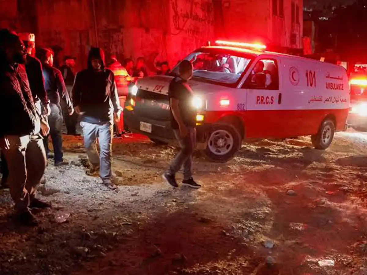 إصابة فلسطينيين في غارات إسرائيلية على مناطق متفرقة في قطاع غزة