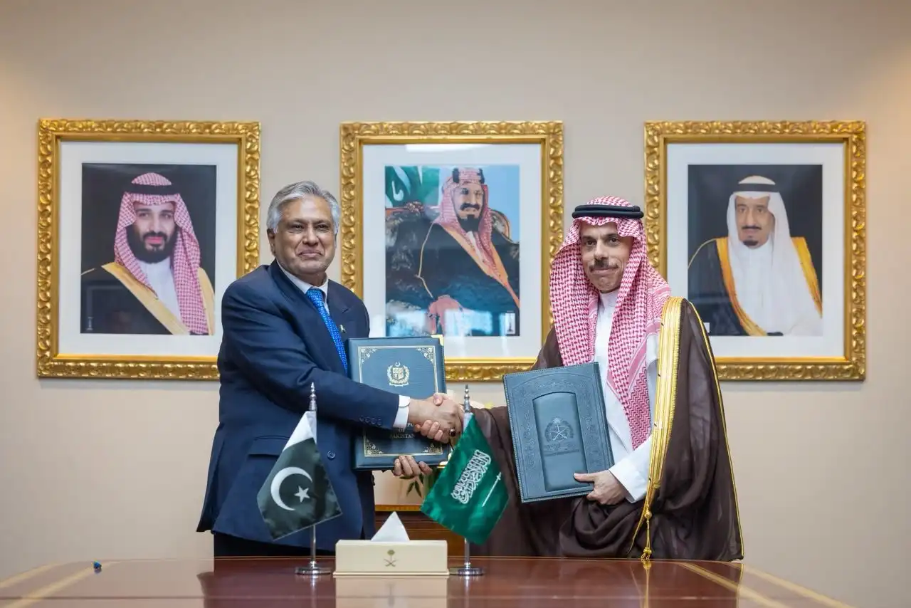 السعودية وباكستان توقعان اتفاقية الإعفاء المتبادل من التأشيرات لحاملي الجوازات الدبلوماسية والخاصة