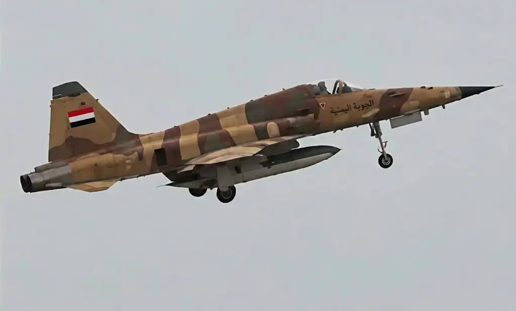 Warplanes strike Houthi militia positions in Taiz, while armed forces and popular resistance repel scattered attacks around the city.