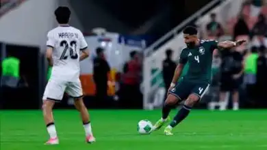 السعودية تهزم العراق بثنائية وتتصدّر المجموعة الأولى في خليجي 27