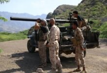 القوات المسلحة تخوض معارك عنيفة مع المليشيات الحوثية وتكبدها خسائر في الأرواح والعتاد