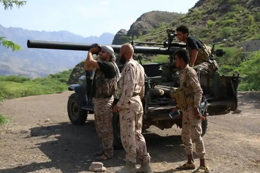 The armed forces engage in fierce battles with Houthi militias, inflicting casualties on both personnel and equipment.
