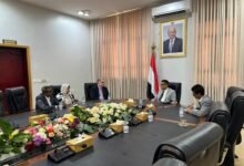 وزير الدولة يبحث مع مستشار وكيل الأمين العام للأمم المتحدة سبل تسريع الاستجابة ومواجهة طوارئ النزوح