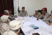 وزير الدفاع يشيد بانتصارات القوات المسلحة في عملية “فجر اليمن”