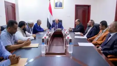 رئيس الوزراء يشدد على توحيد الجهود لحماية الجبهة الاقتصادية وتأمين احتياجات المواطنين