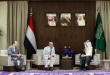 وزيرا النفط والكهرباء يبحثان مع وزير الطاقة السعودي تعزيز التعاون في مجالات النفط والطاقة