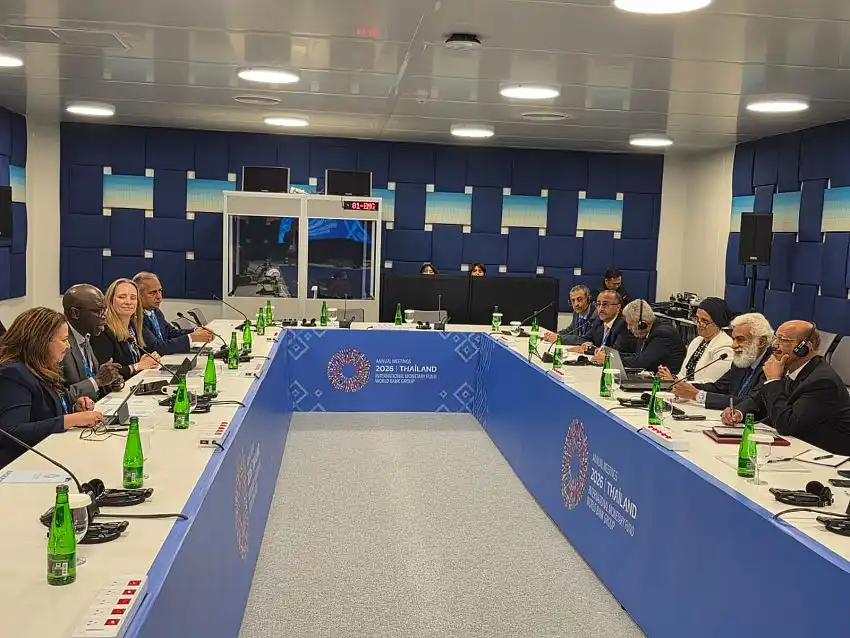 وزير التخطيط ومحافظ البنك المركزي يبحثان مع البنك الدولي دعم النازحين وتسريع مشاريع الكهرباء والزراعة