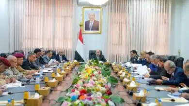 رئيس الوزراء يترأس اجتماعاً للجنة العليا لمكافحة التهريب لمناقشة مستوى تنفيذ المصفوفة الحكومية وتشديد الرقابة على المنافذ