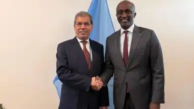 مندوب اليمن لدى الأمم المتحدة يبحث تداعيات التصعيد الحوثي والأوضاع الإنسانية في تعز