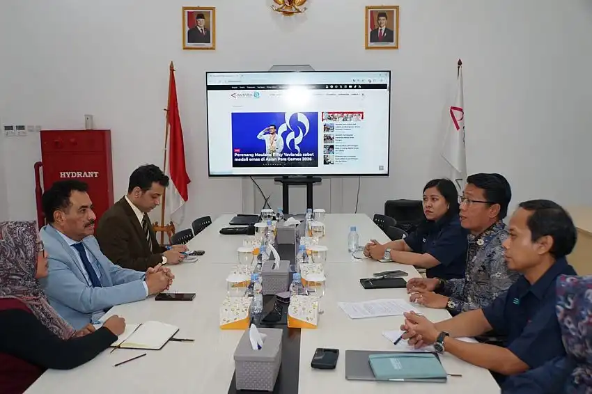 Ambassador Belfaqih discusses enhancing media cooperation with the Indonesian Antara Agency.