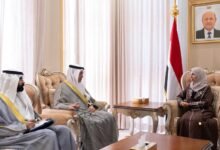 وزيرة الخارجية تبحث مع السفير الكويتي مستجدات الأوضاع وتعزيز التنسيق بين البلدين