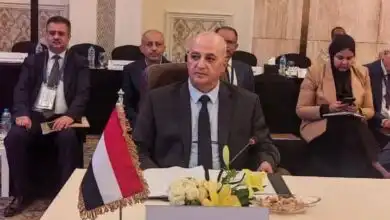 اليمن يدعو من القاهرة إلى مسار عربي متكامل لتعزيز الأمن المائي ودعم البنية التحتية للمياه