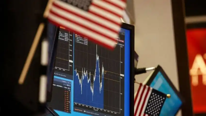 مؤشرات الأسهم الأمريكية تغلق على ارتفاع بعد تثبيت أسعار الفائدة