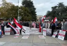 وقفة احتجاجية في جنيف تدعو المجتمع الدولي الى رفع الحصار عن تعز وتصنيف الحوثيين جماعة ارهابية