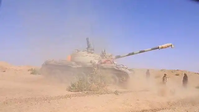 Les forces armées poursuivent leur avancée à Marib et libèrent de nouveaux sites stratégiques.