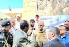 محافظ تعز يتفقد مخيمات النازحين بالمعافر ويشدد على مضاعفة التدخلات الإنسانية وبرامج حماية الأطفال