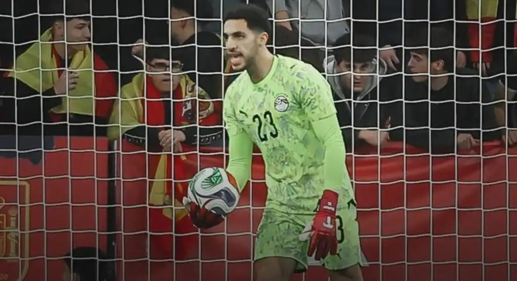 La FIFA inflige une amende de vingt mille dollars à l'équipe espagnole pour des chants racistes lors d'un match amical contre l'Égypte.
