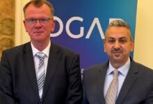 سفير اليمن يبحث مع نائب رئيس الجمعية الألمانية للسياسة الخارجية تطورات الأوضاع في اليمن