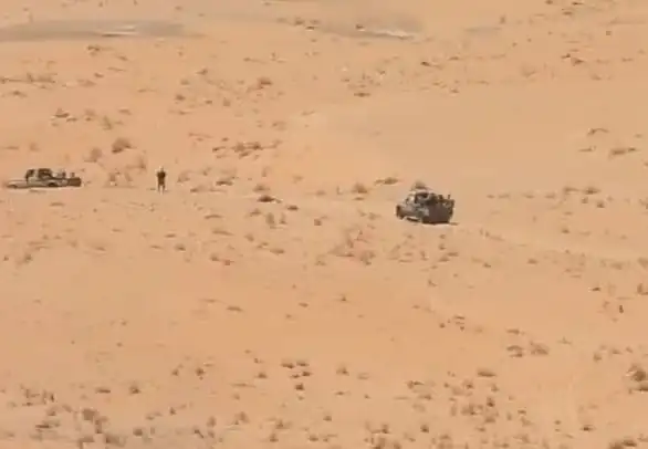 The armed forces destroy vehicles and artillery, targeting Houthi militia barracks and warehouses south of Marib.