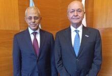 نائب وزير الخارجية يبحث مع المفوض السامي تداعيات الأزمة الإنسانية وموجات النزوح في اليمن