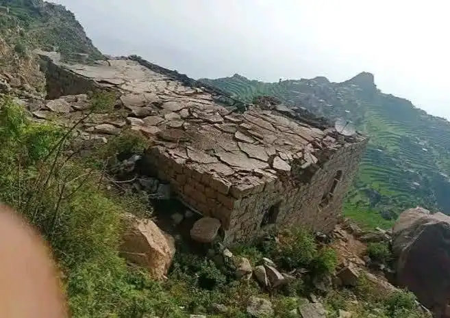 Two killed and three injured, including a child, due to Houthi shelling targeting residential homes south of Taiz.
