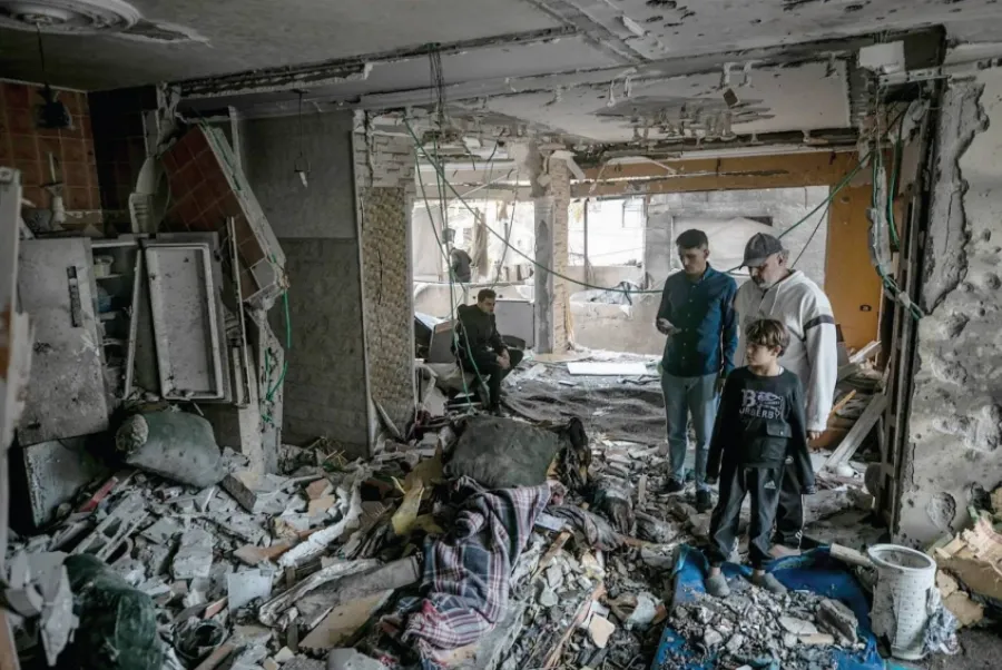Des Palestiniens ont été tués et blessés lors de frappes et d'agressions de l'occupation israélienne à Gaza et en Cisjordanie.